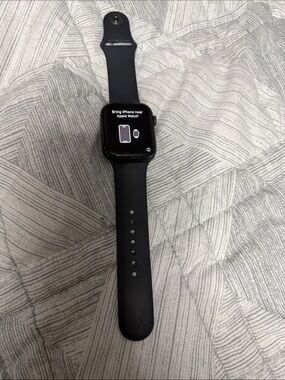 Apple Black Sport Band Smartwatch with Touchscreen